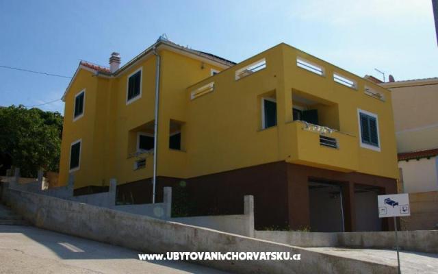 Villa Evelin – Alloggio Pakostan Croazia