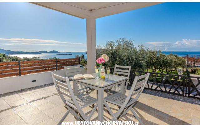 Holiday Home Lucy – Alloggio Pakostan Croazia