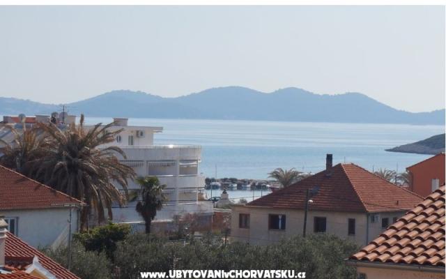 Pansion Lanterna – Alloggio Pakostan Croazia