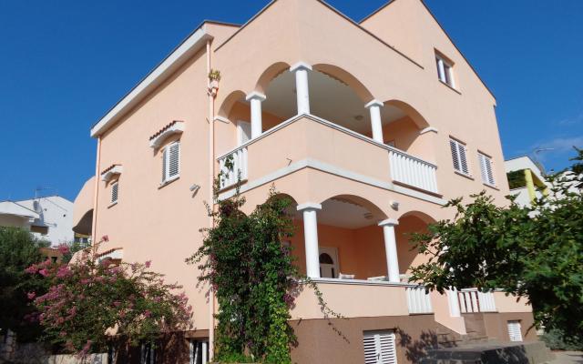 Appartamenti Ana – Alloggio Petrcane Croazia