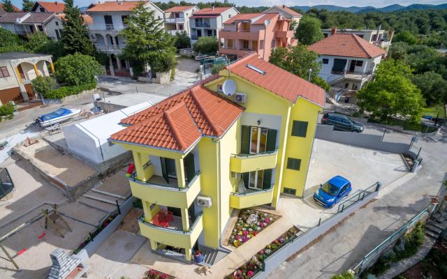 Villa Atlantida apartments – Alloggio Pirovac Croazia