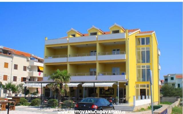 Villa Vicenzo – Alloggio Pirovac Croazia