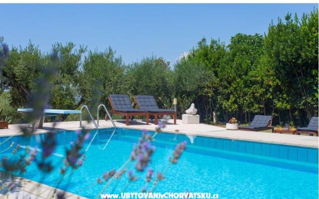 Above Blue Appartamenti – Alloggio Podstrana Croazia