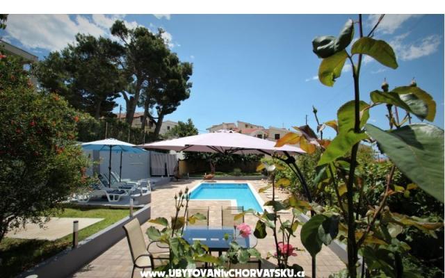 Wide Appartamento with Pool  – Alloggio Podstrana Croazia