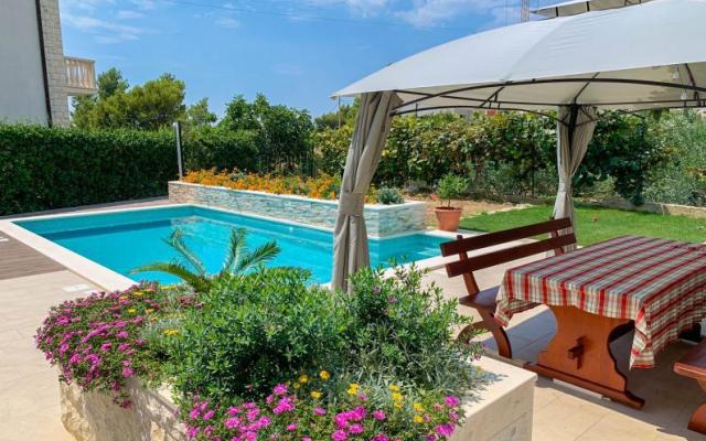 Appartamenti Lemon Garden con piscina – Alloggio Podstrana Croazia