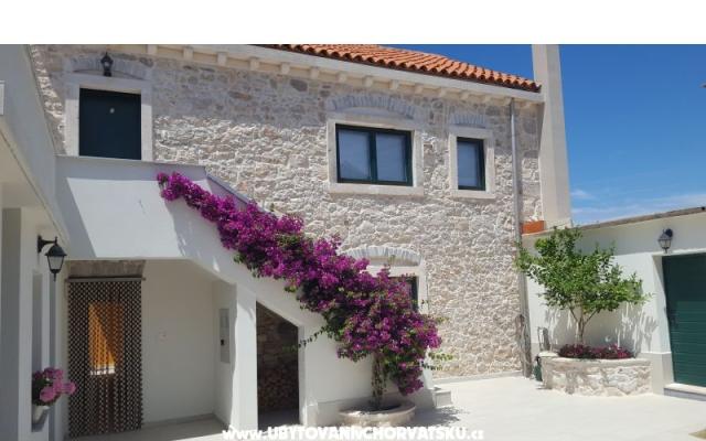 Mustaća Dvori – Alloggio Privlaka Croazia