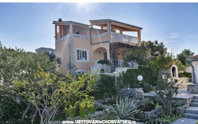 Vila Patria – Alloggio Rogoznica Croazia