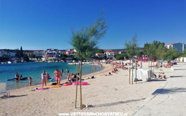 Appartamenti Doris – Alloggio Rogoznica Croazia
