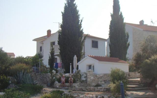 Casa Two Cypresses – Alloggio Rogoznica Croazia