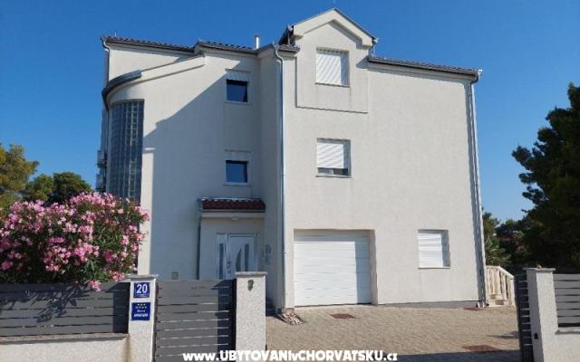 Appartamenti Pinea Sol – Alloggio Sibenik Croazia