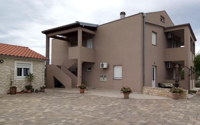 Appartamenti Lara – Alloggio Sukosan Croazia