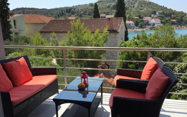 Villa Borys – Alloggio Tisno Croazia