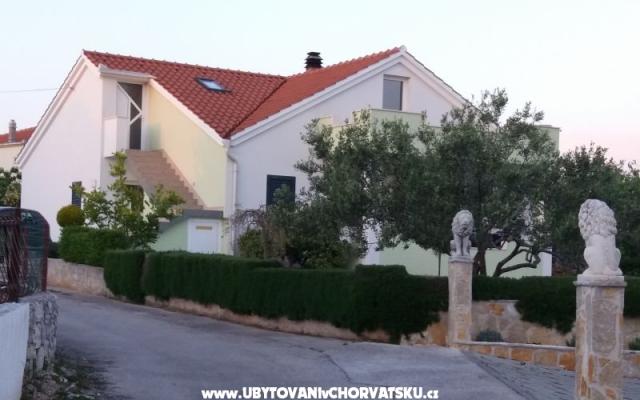 Appartamento Tone – Alloggio Trogir Croazia