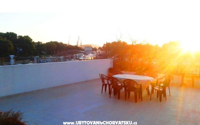 Appartamenti Tragurium – Alloggio Trogir Croazia