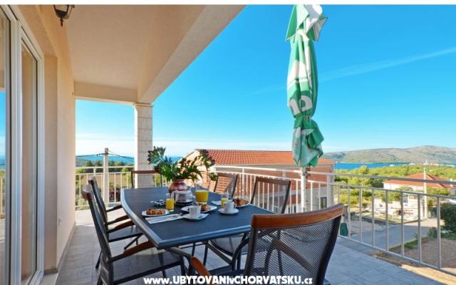 Charlie – Alloggio Trogir Croazia