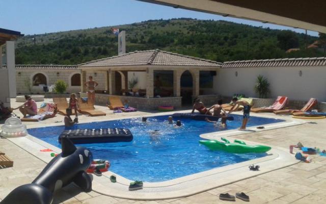 Hacienda Maximilian – Alloggio Trogir Croazia