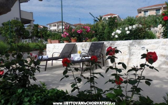 Holiday Casa Vesna – Alloggio Trogir Croazia