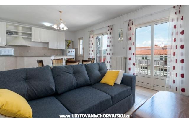 Lola Appartamenti – Alloggio Trogir Croazia