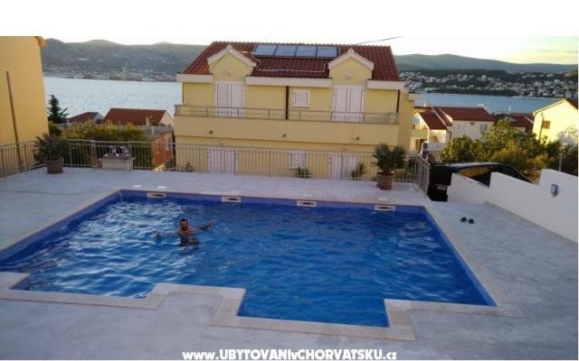 Villa Luna – Alloggio Trogir Croazia