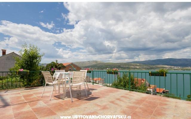 Villa Rade – Alloggio Trogir Croazia
