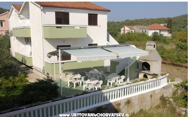 Appartamenti Lonić – Alloggio Isola di Ugliano Croazia