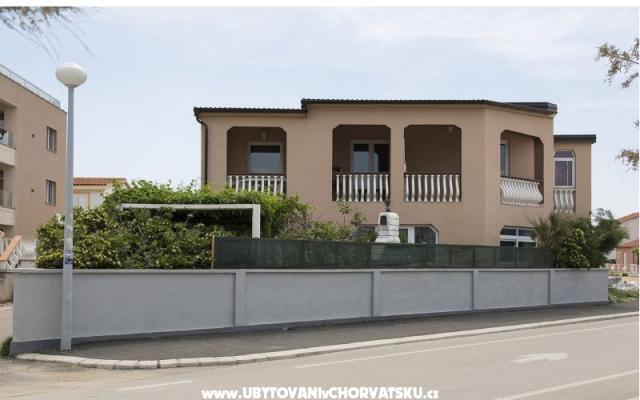 Appartamenti Lilly – Alloggio Isola di Vir Croazia