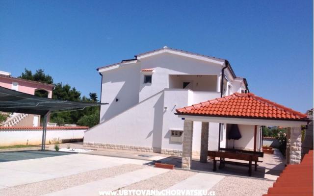Appartamenti Nono Ive – Alloggio Isola di Vir Croazia
