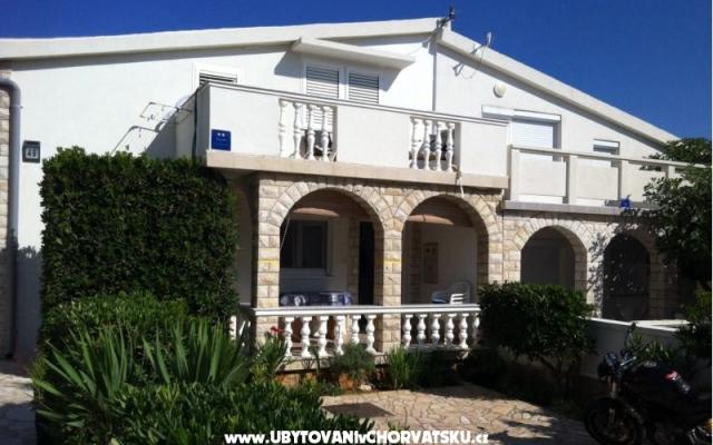 Appartamento IVA - VIR – Alloggio Isola di Vir Croazia
