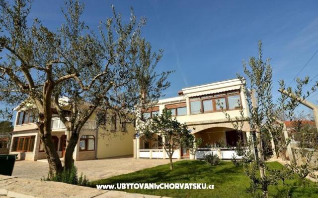 Appartamenti Magnolia – Alloggio Isola di Vir Croazia