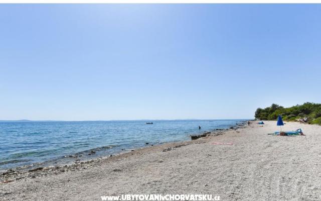 Crowonder Luxury Vir – Alloggio Isola di Vir Croazia