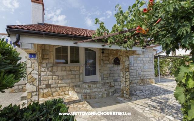 Casa Paul – Alloggio Isola di Vir Croazia