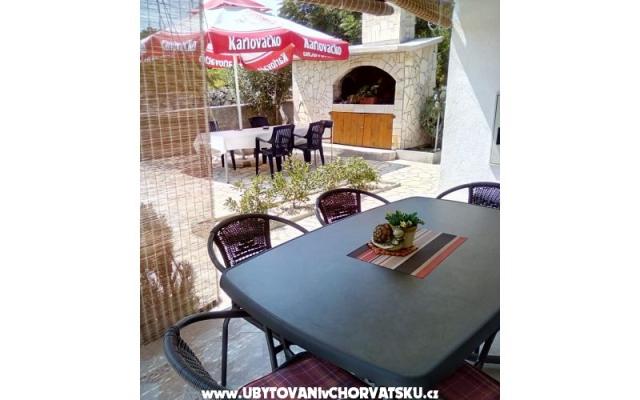 Jurisic – Alloggio Isola di Vir Croazia
