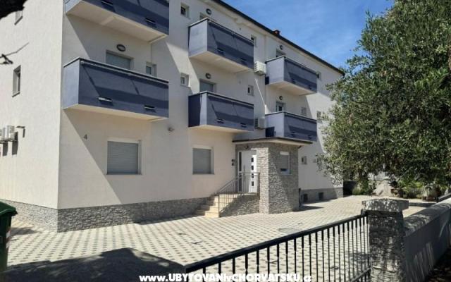 Appartamento Lena – Alloggio Vodice Croazia