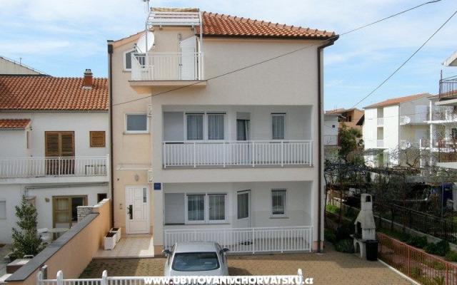 Appartamenti Dugonjić – Alloggio Vodice Croazia