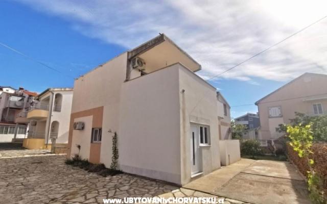 Appartamenti Ema i Roza – Alloggio Vodice Croazia