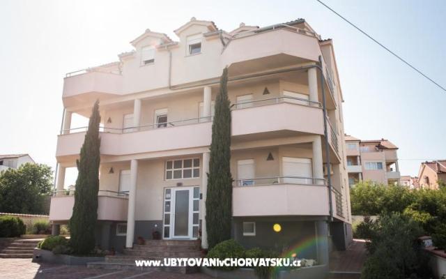 Villa Lovas – Alloggio Vodice Croazia