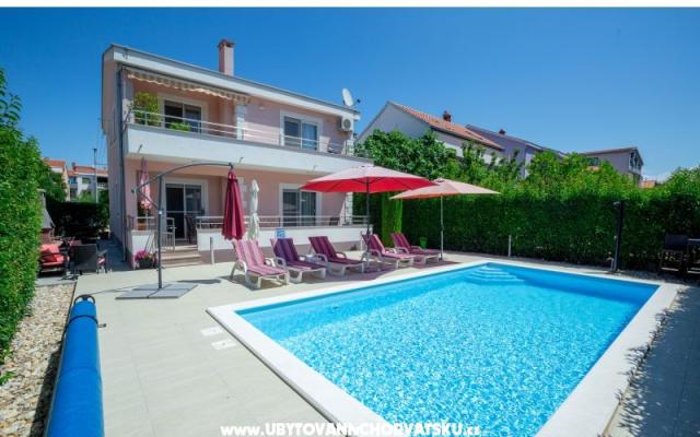 Appartamento con piscina ViGo – Alloggio Zadar Croazia