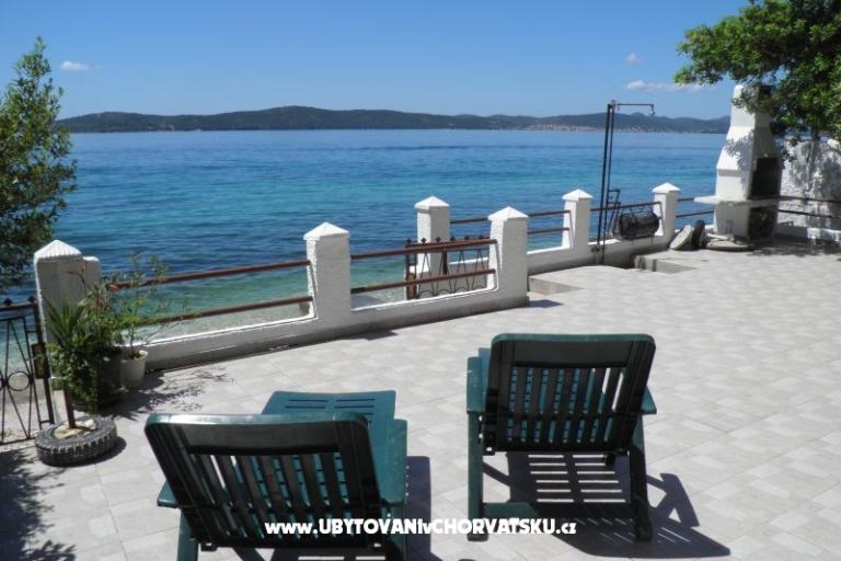Appartamenti Mikulandra sulla spiaggia – foto 5