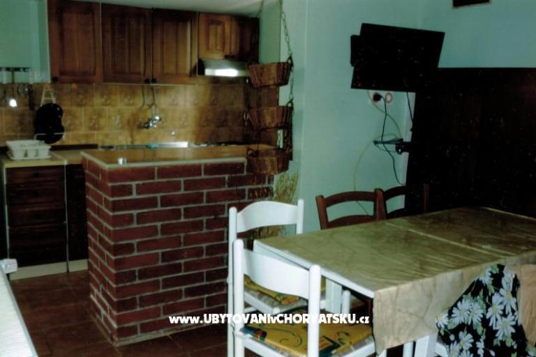 Appartamenti Kvarantan i Karabatić  – foto 10