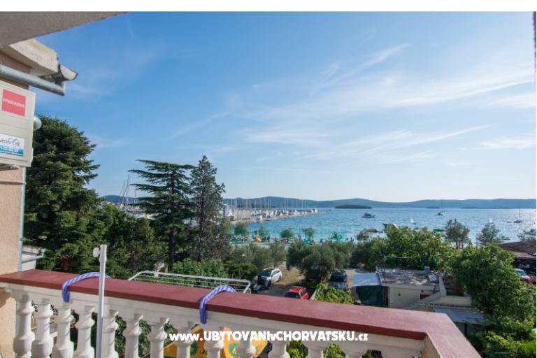 Appartamento Anastazija i sobe RoLo uz  – foto 12