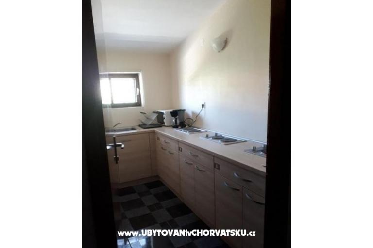 Appartamento Anastazija i sobe RoLo uz  – foto 17