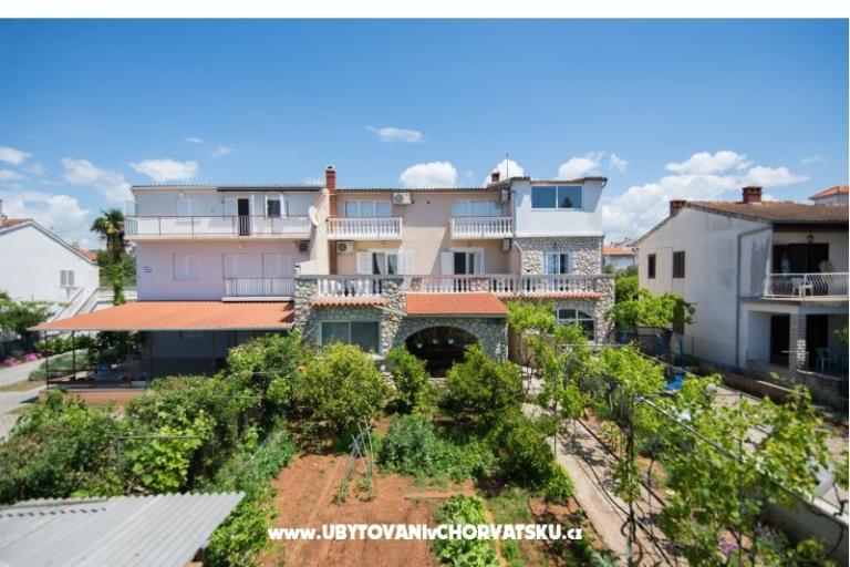 Appartamento Anastazija i sobe RoLo uz  – foto 3