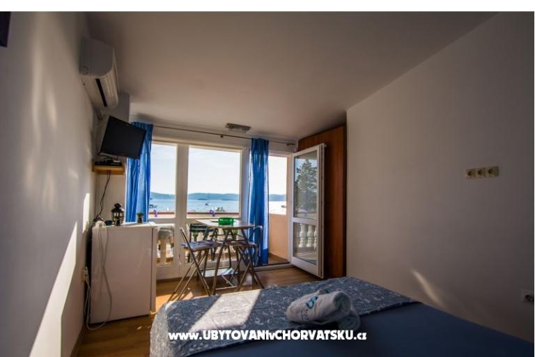 Appartamento Anastazija i sobe RoLo uz  – foto 8