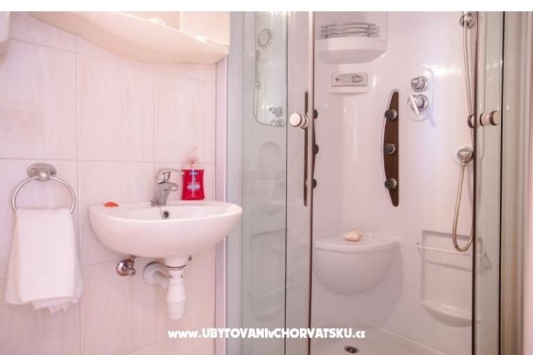 APARTMANI I SOBE,KUCA ZA ODMOR – foto 10