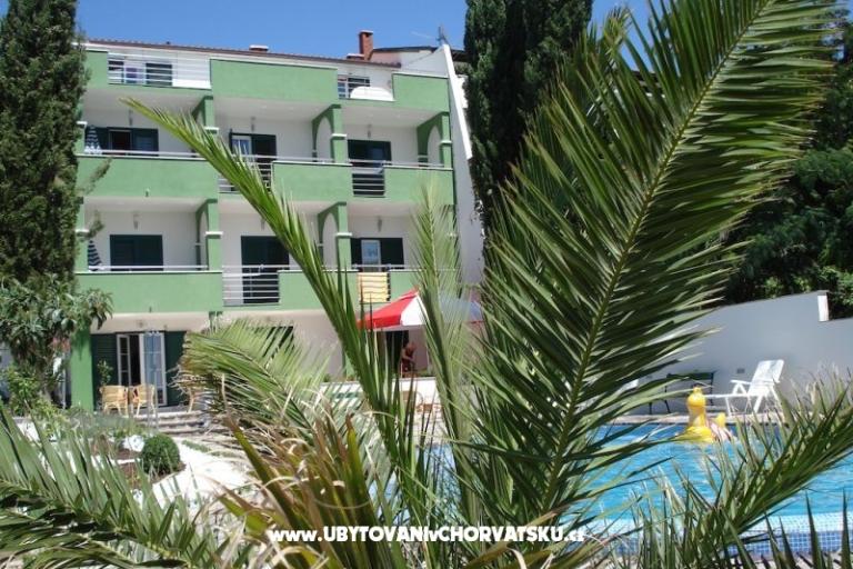 Vila Smirna 4*  con piscina  – foto 3