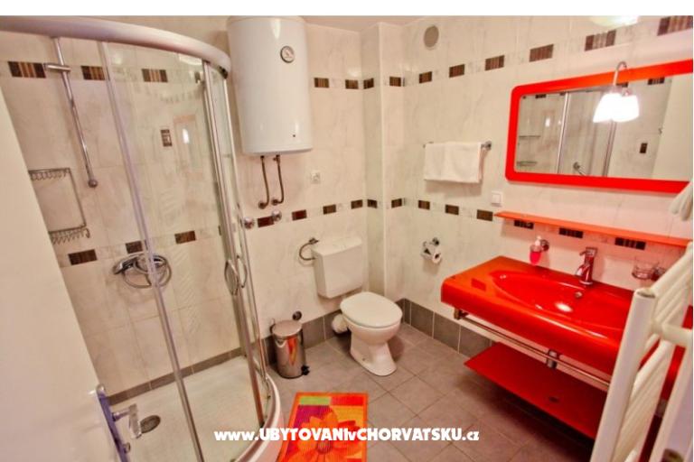 Vila Smirna 4*  con piscina  – foto 6