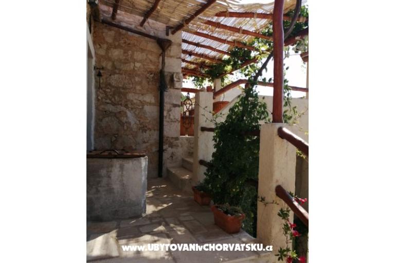 Casa di pietra za odmor Ostojić – foto 11