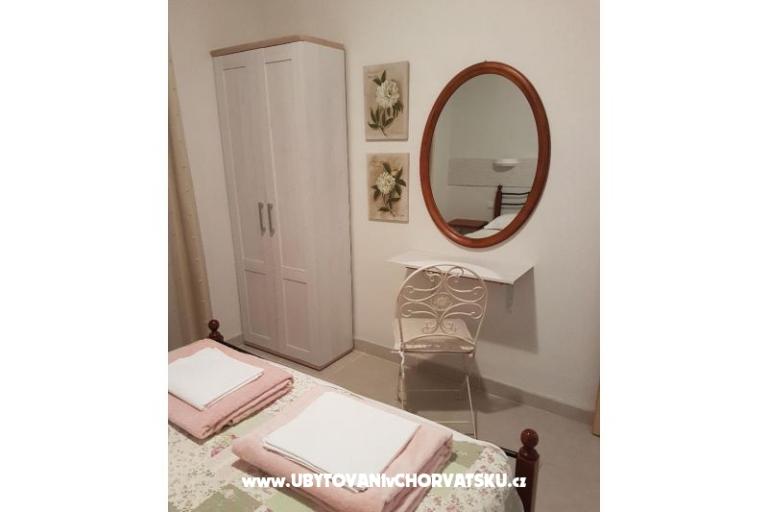 Appartamenti BY THE BEACH-Meri – foto 2
