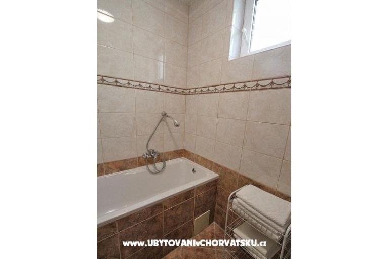 Beachfront Appartamenti Carlo – foto 13