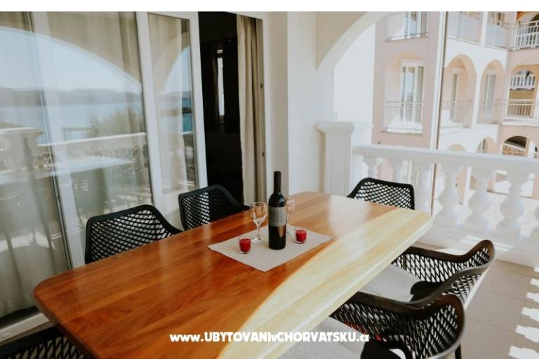 Beachfront Appartamenti Amaris – foto 18